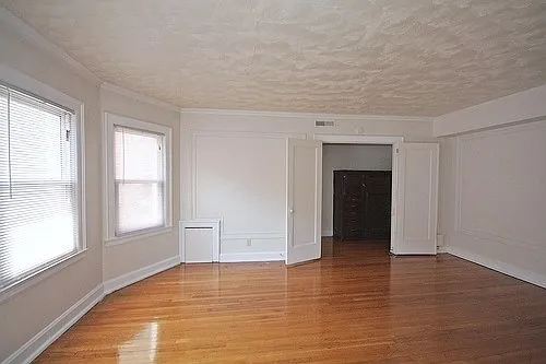 Biltmore Apartments — Photo 13