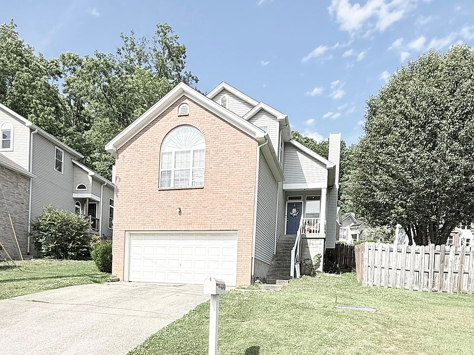 1st image of 4040 Farmingham Woods Dr