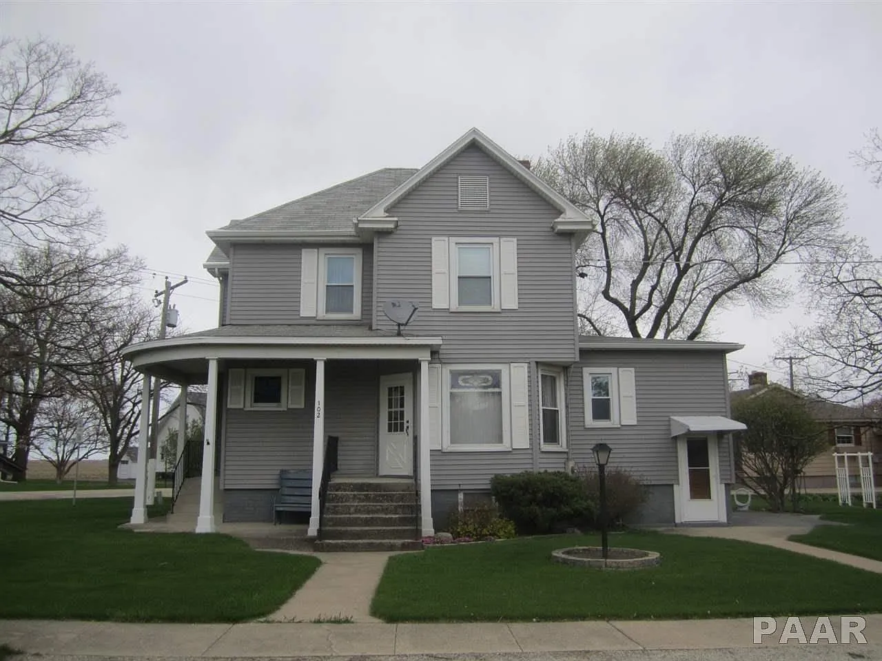 102 Green St photo 1
