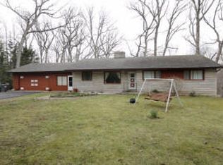 55733 30th St, Paw Paw, MI 49079