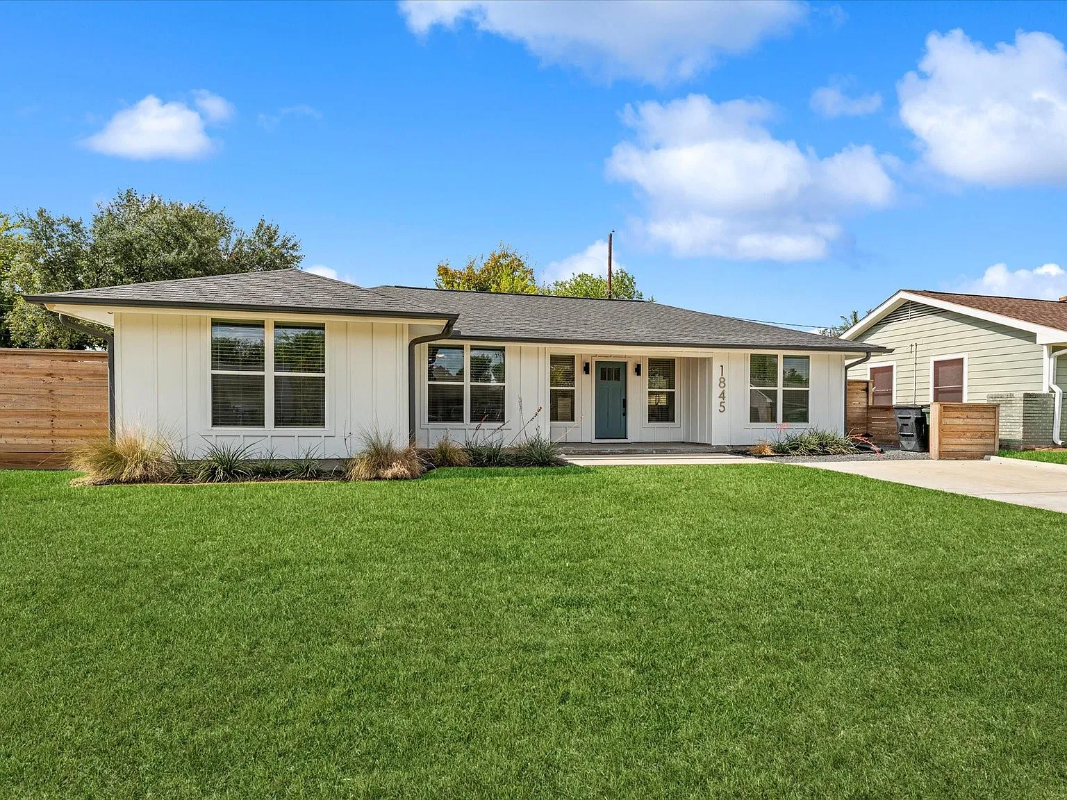 3 bed, 2.0 bath, 1148 sqft, $2,500 — Photo 1
