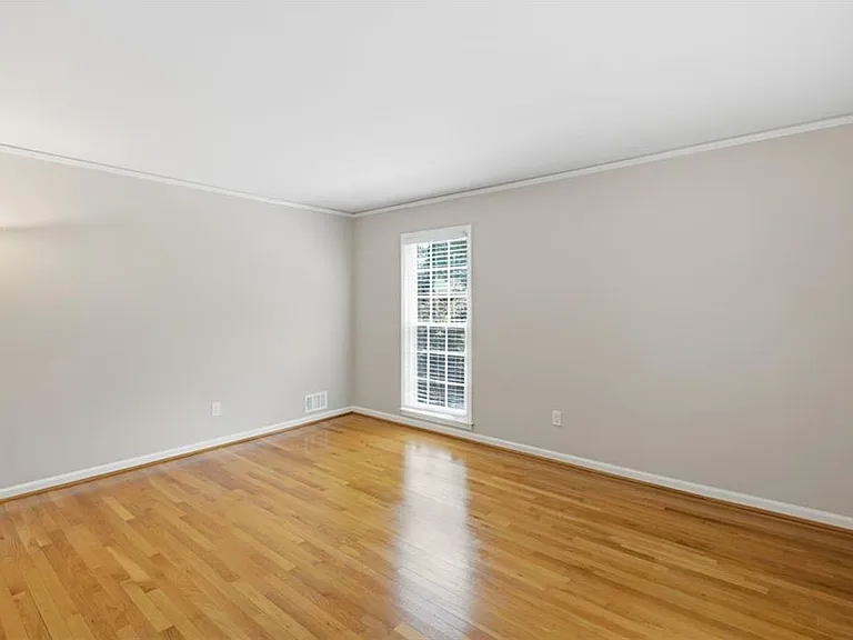 435 Stonebridge Dr — Photo 9