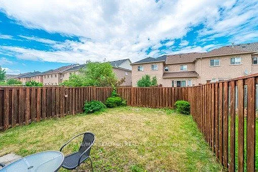 122 Benjamin Hood Cres — Photo 18