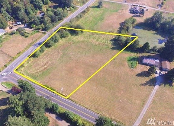 3rd image of 1552 SE Lakeway Blvd