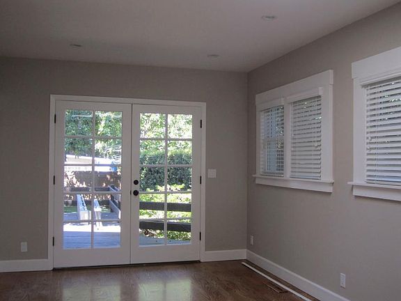 Dining Area and Kitchen 10 x 28