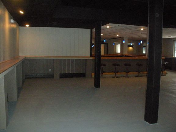 5th image of 38 Merchant St