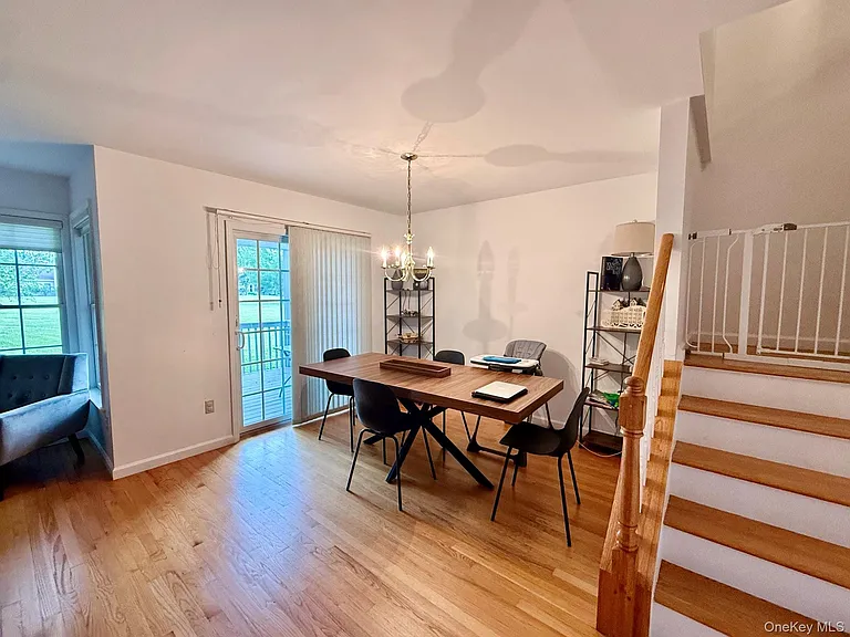 68 Rosemary Way — Photo 6