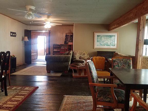 4th image of 110 McLean Ave