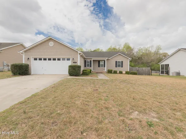 218 Bonanza Drive, Richlands, NC 28574