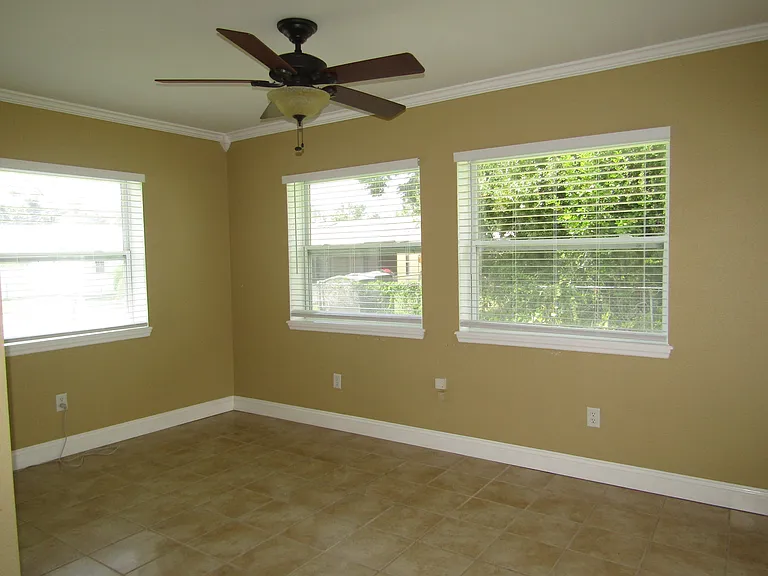 2624 Valencia Rd — Photo 14