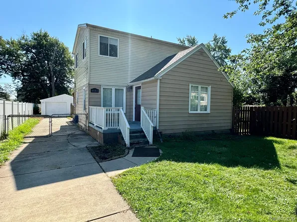 4661 Universal St, Dearborn Heights, MI 48125