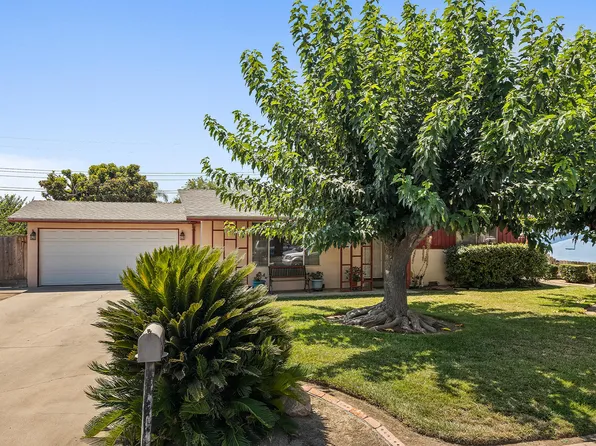 1025 W Dove Drive, Visalia, CA 93291