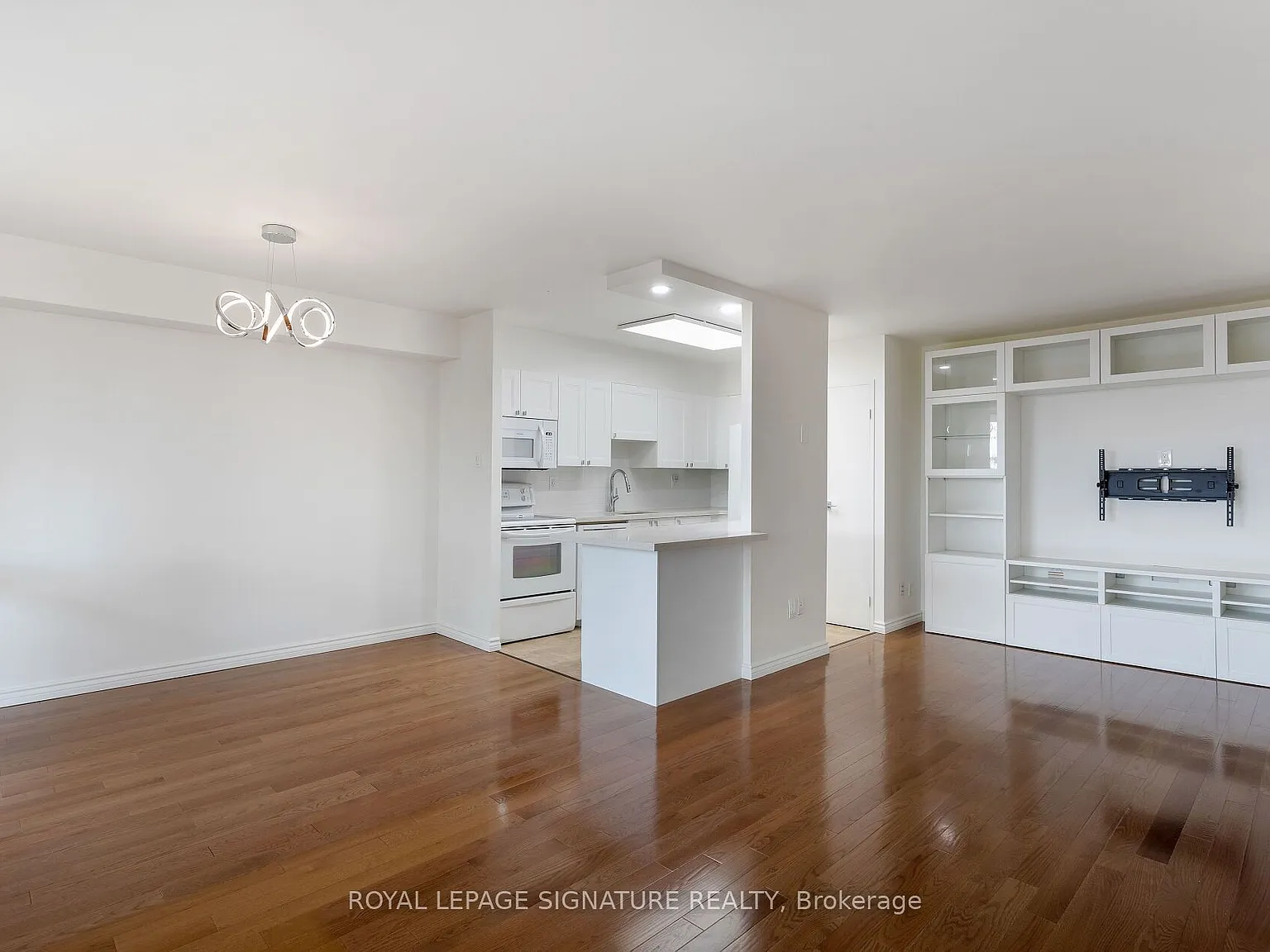 2 bed, $3,800 — Photo 3