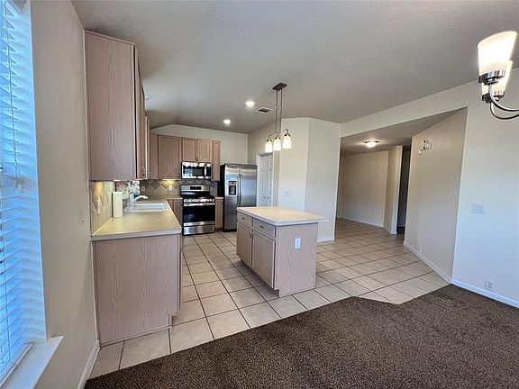 5th image of 17310 S Summit Canyon Dr