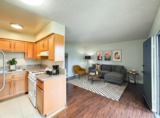 4439 Price St APT 7, Los Angeles, CA 90027