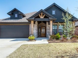 204 Ivory Dr, Yukon, OK 73099