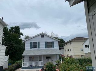 2455 3rd St FLOOR 1, Fort Lee, NJ 07024