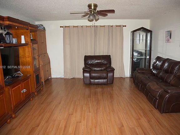4th image of 9955 NW 10th St #24