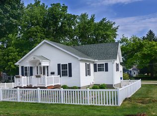 726 E Glover St, Ottawa, IL 61350