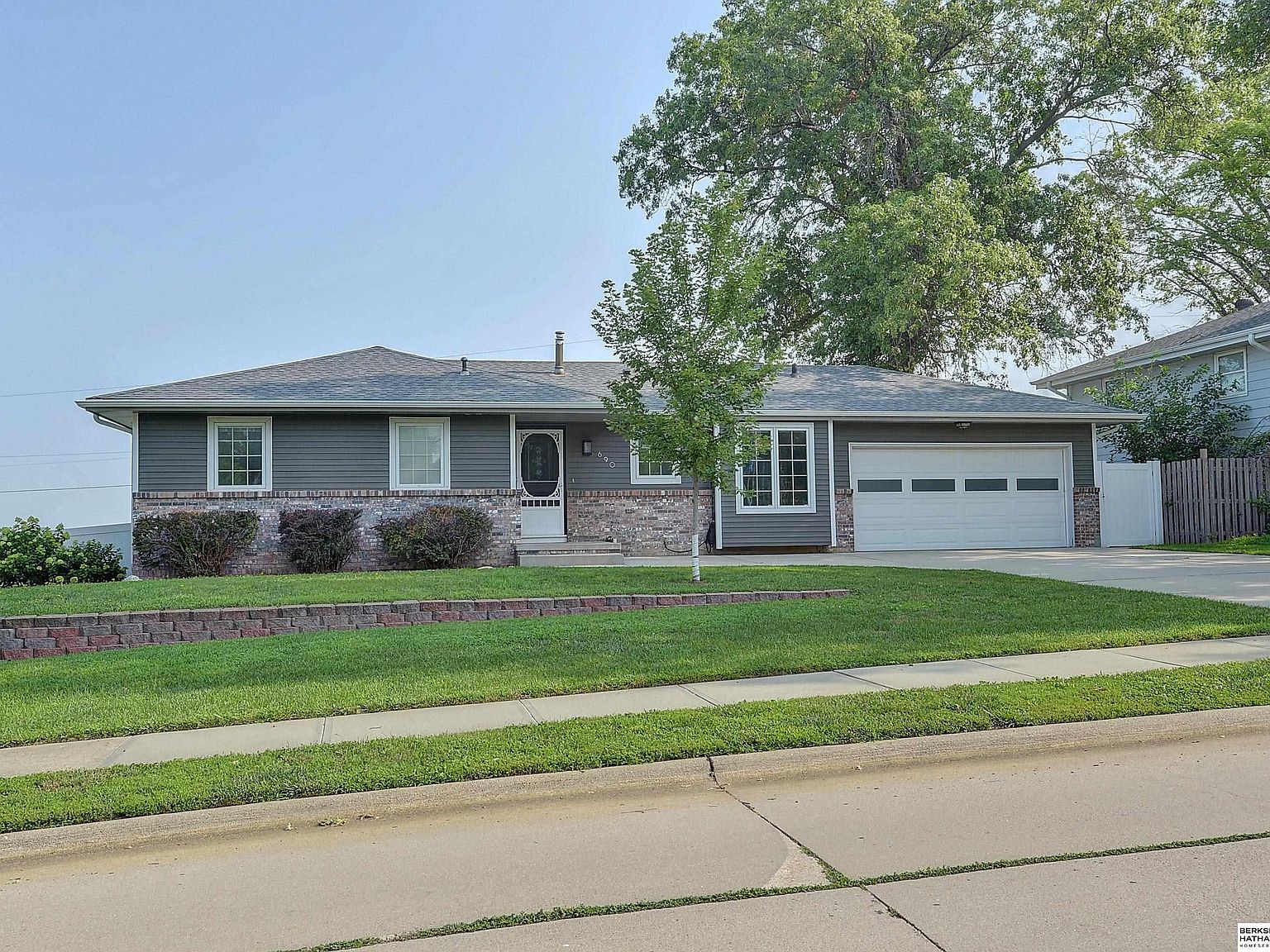 690 Elm St, Springfield, NE 68059 | Zillow