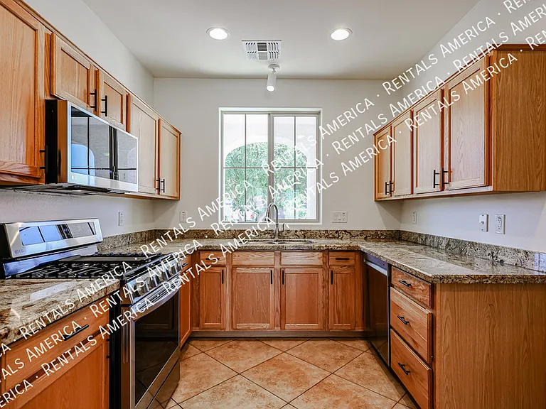 21260 E Calle Luna — Photo 8