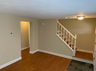 32 Bowles Ct, Pawtucket, RI 02860