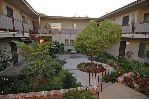 2nd image of 6235 Comstock Ave APT 9