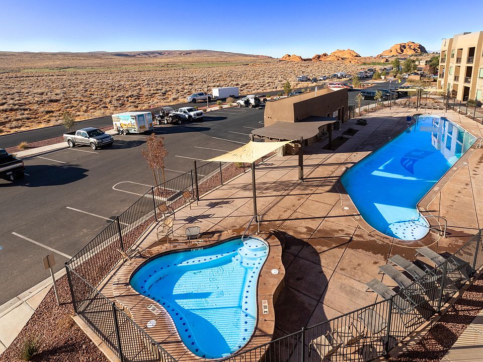 2nd image of 5194 N Villas Dr #5-102