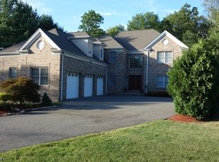 62 Horseneck Rd, Montville, NJ 07045