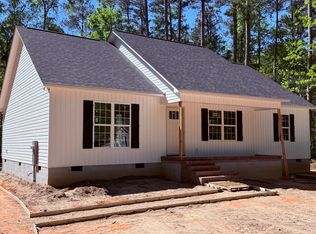 73 Hickory St, Barnwell, SC 29812