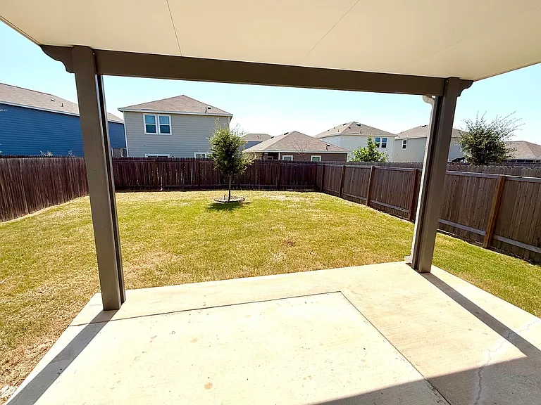 12823 Cygnus — Photo 12