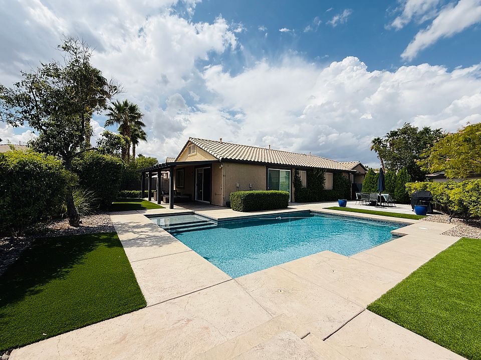 Private Oasis maintained for you by Landlord