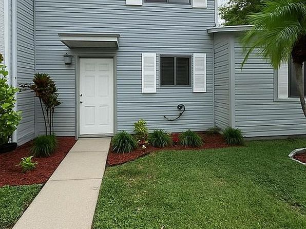 1106 Deer Springs Rd #1106