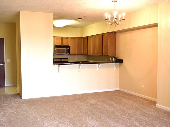5th image of 6420 Double Eagle Dr Unit 611