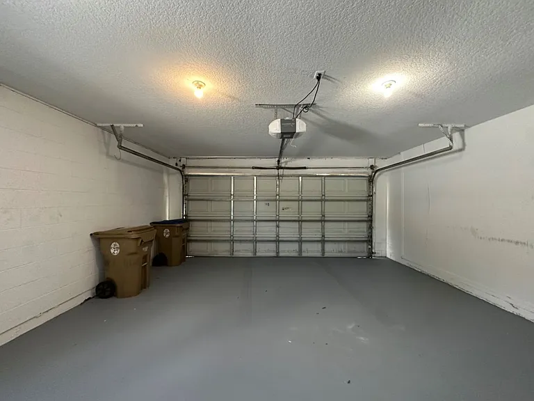 661 N Delmonte Ct — Photo 27