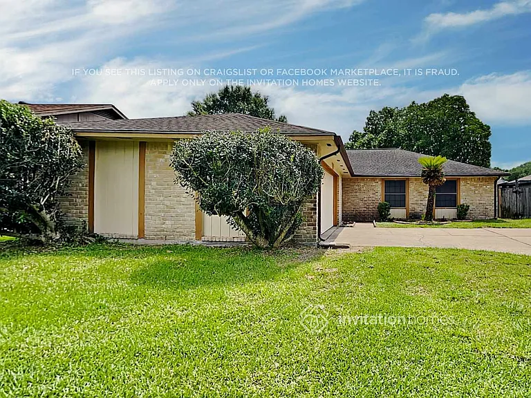 2818 Mayflower Landing Ct — Photo 2