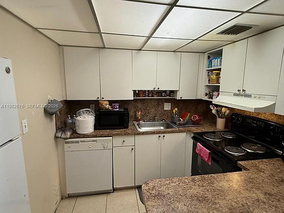 4th image of 2029 NW 46th Ave APT E305