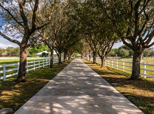 6091 Greenbriar Farms Rd, Fort Myers, FL 33905