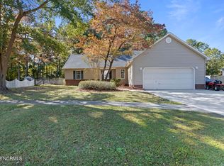 113 Ashley Meadow Ln, Jacksonville, NC 28546