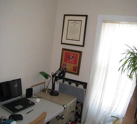 4th image of 3 Calvin St #2L