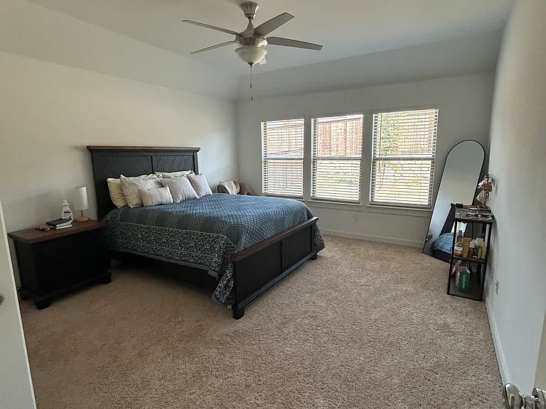 1806 Balfour Bnd — Photo 10