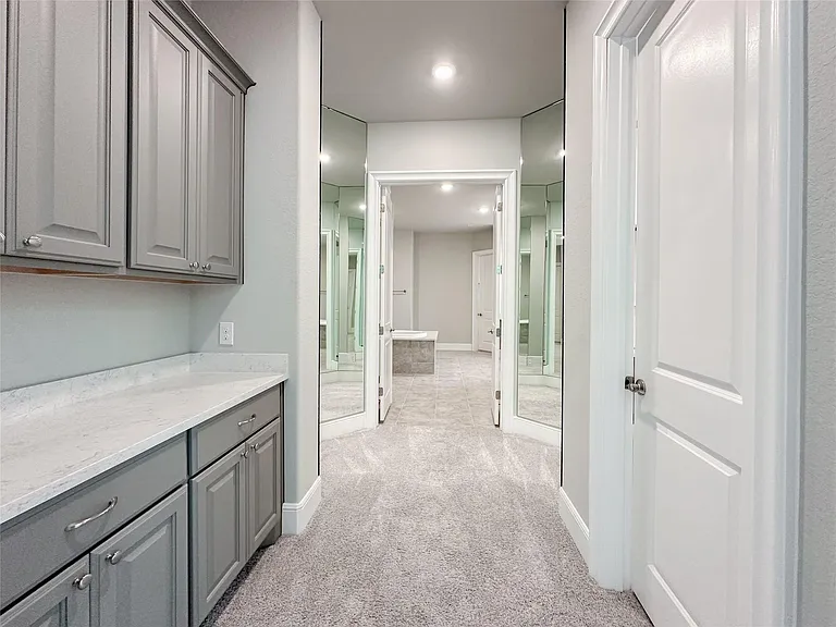 8543 Tynan Ridge Dr — Photo 22