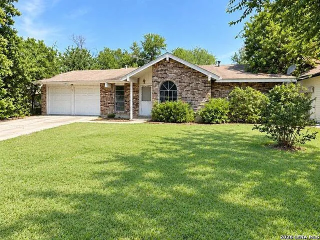 4 bed, 2.0 bath, 1820 sqft, $1,695 — Photo 1