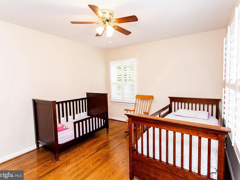 3163 Patrick Henry Dr — Photo 17