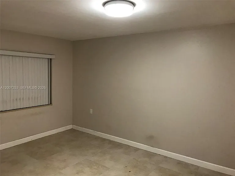 11237 SW 88th St #211 — Photo 6