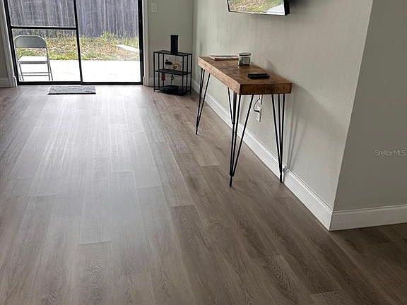 2nd image of 802 Gregory Ln