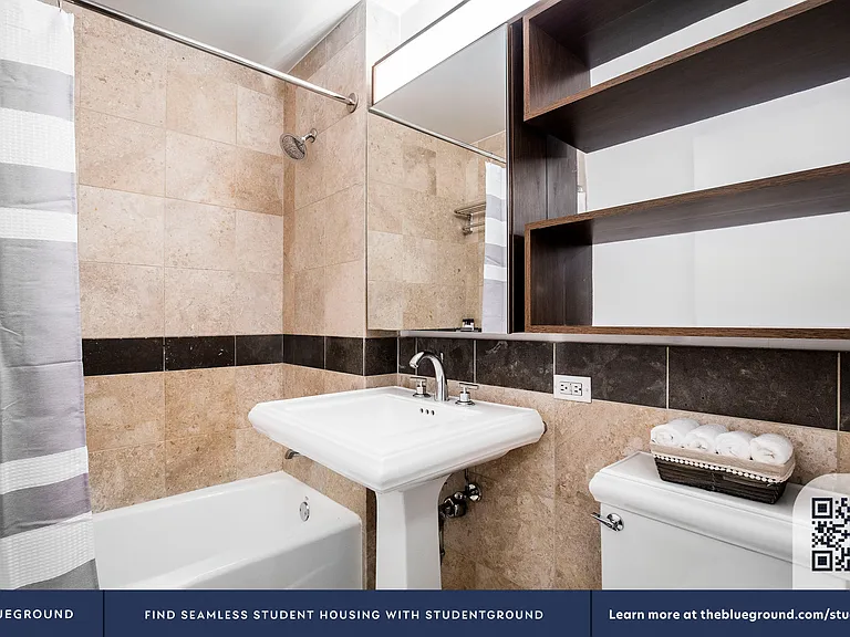 130 W 15th St #4C — Photo 11
