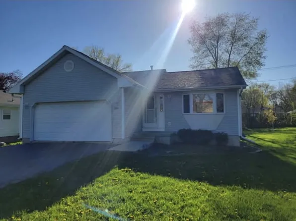 1509 N Seminary Ave, Woodstock, IL 60098