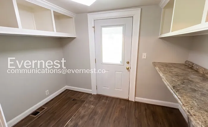 507 S Lovell Ave — Photo 13