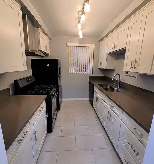 1132 S Oakhurst Dr #2 — Photo 3